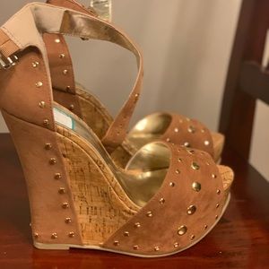 Open toe Wedge Sandal